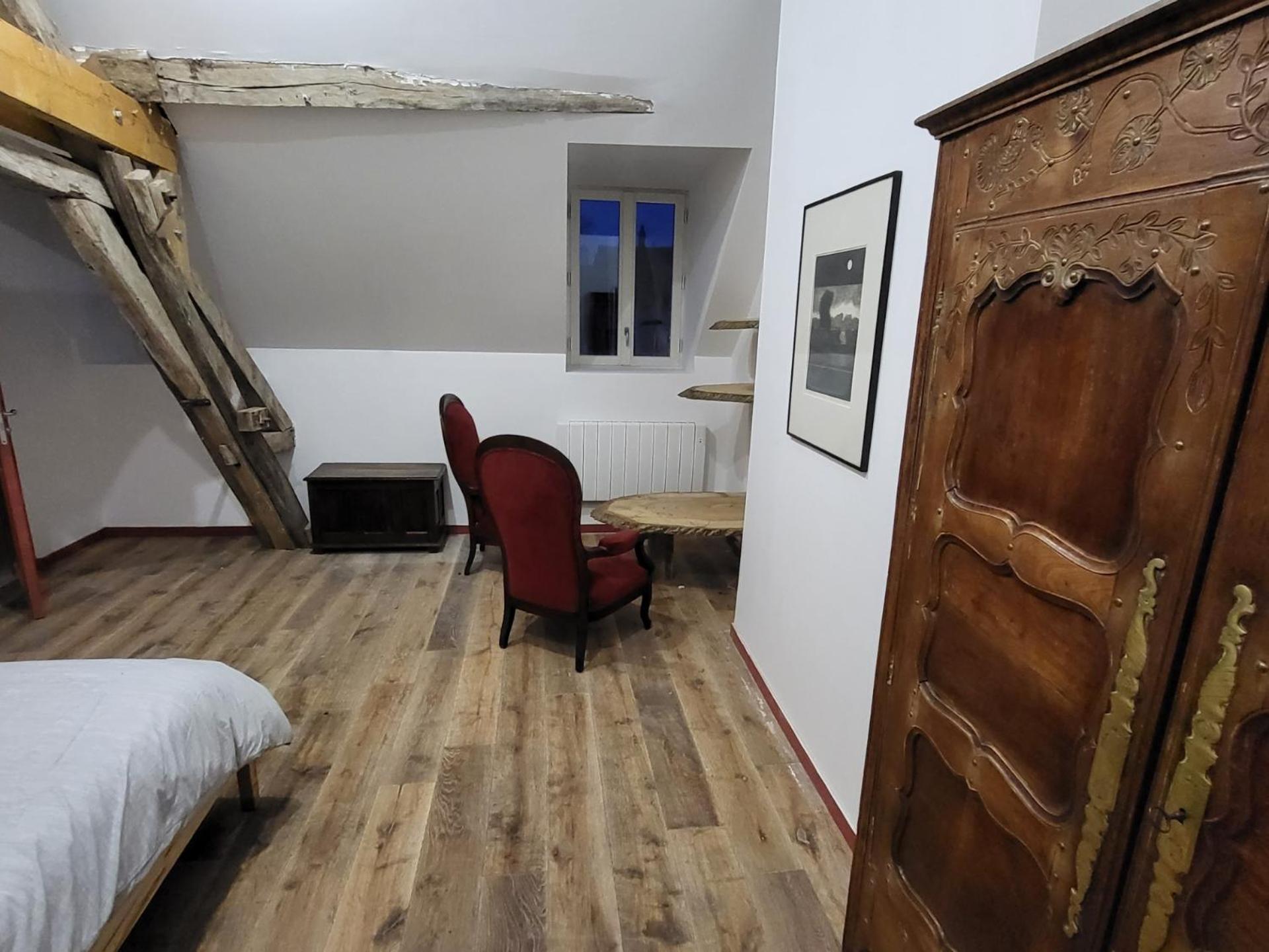Les Oiseaux De Passage Bed & Breakfast Escolives-Sainte-Camille Екстериор снимка