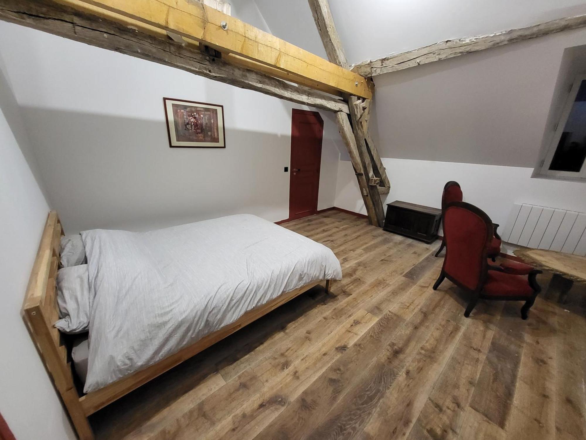 Les Oiseaux De Passage Bed & Breakfast Escolives-Sainte-Camille Екстериор снимка