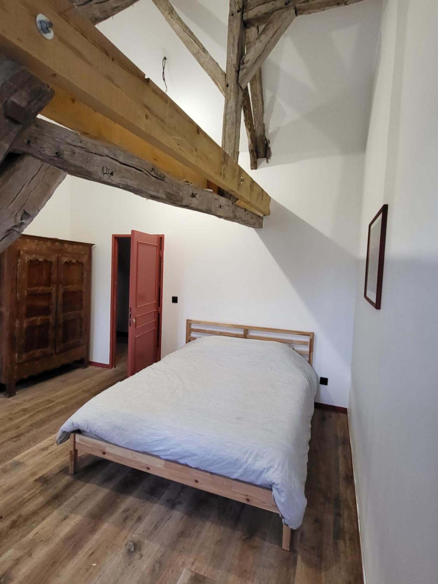 Les Oiseaux De Passage Bed & Breakfast Escolives-Sainte-Camille Екстериор снимка